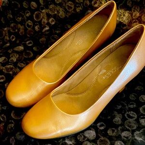 Chic Tan Flats by [Brand]